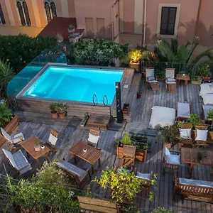 palm-gallery-hotel.it-romehotels.com/